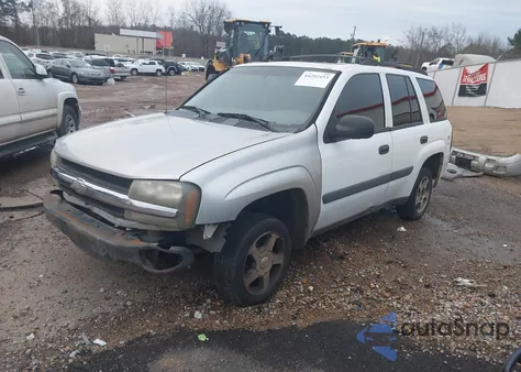2005 Chevrolet Trailblazer Ls from USA, damaged, VIN 1GNDT13S852175336